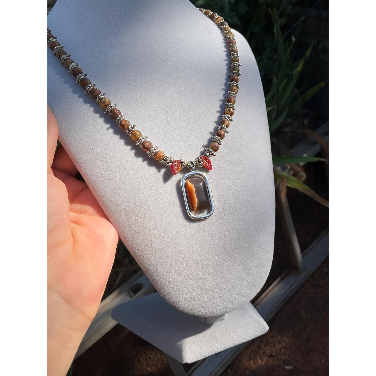 Tibetan Agate Elegant Beaded Necklace