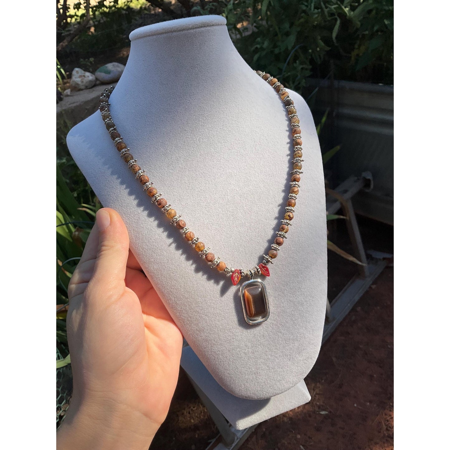 Tibetan Agate Elegant Beaded Necklace